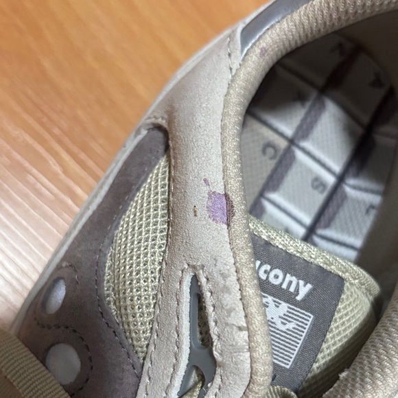 Saucony Tan and Gray Athletic Shoes sz 10. See description. - Picture 6 of 7